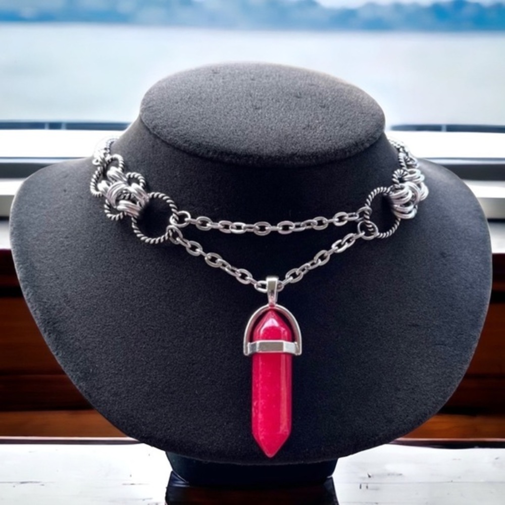 Handmade maille choker cherry pink red dyed howlite bullet necklace